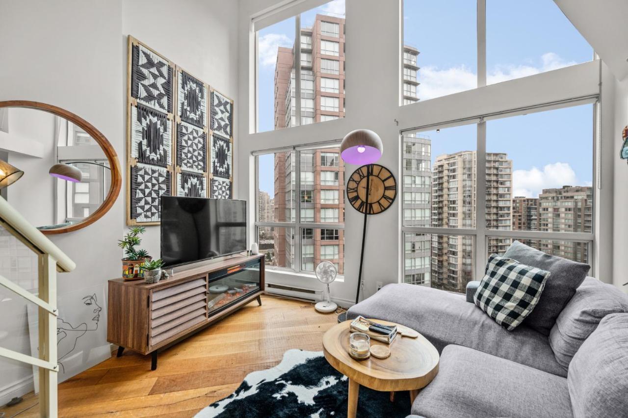 Apartament Rare Find Loft With Full Kitchen At Heart Of Downtown Vancouver Zewnętrze zdjęcie