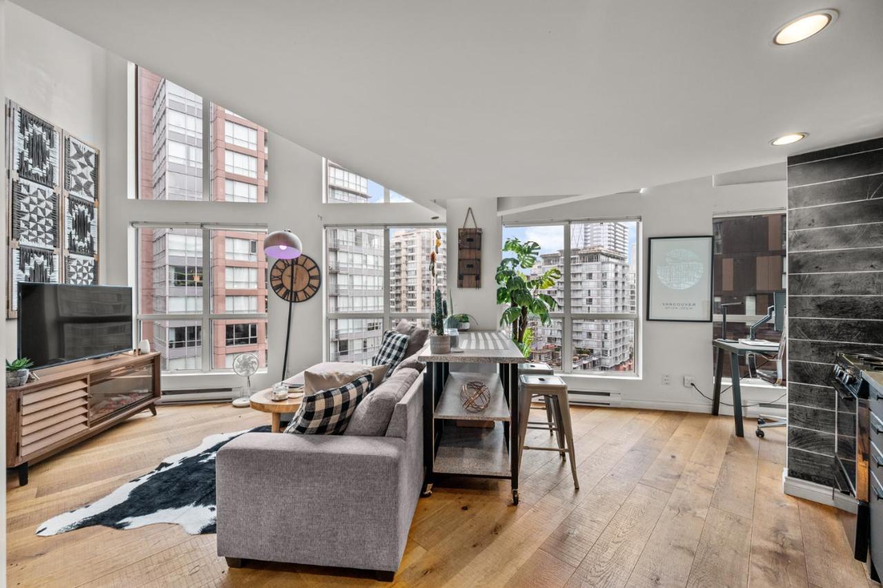 Apartament Rare Find Loft With Full Kitchen At Heart Of Downtown Vancouver Zewnętrze zdjęcie