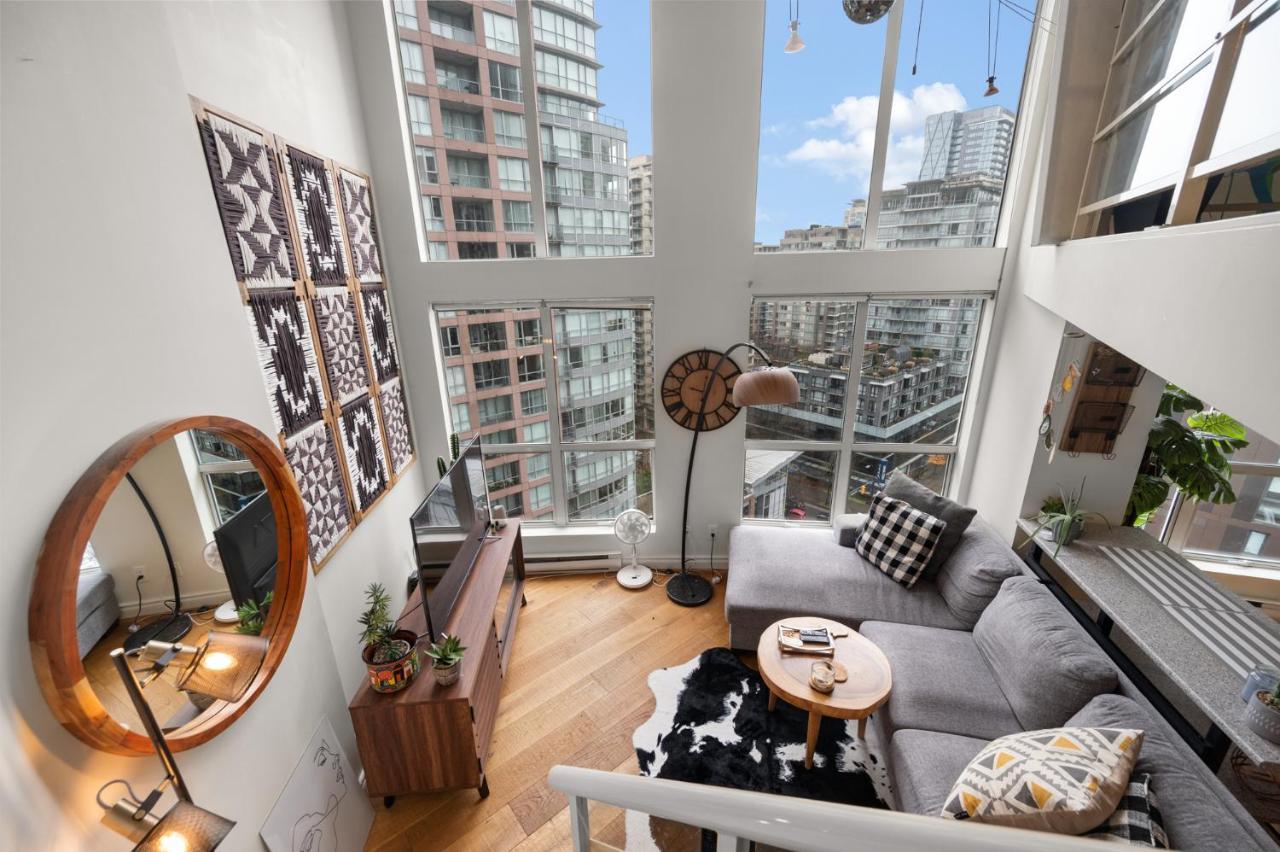 Apartament Rare Find Loft With Full Kitchen At Heart Of Downtown Vancouver Zewnętrze zdjęcie