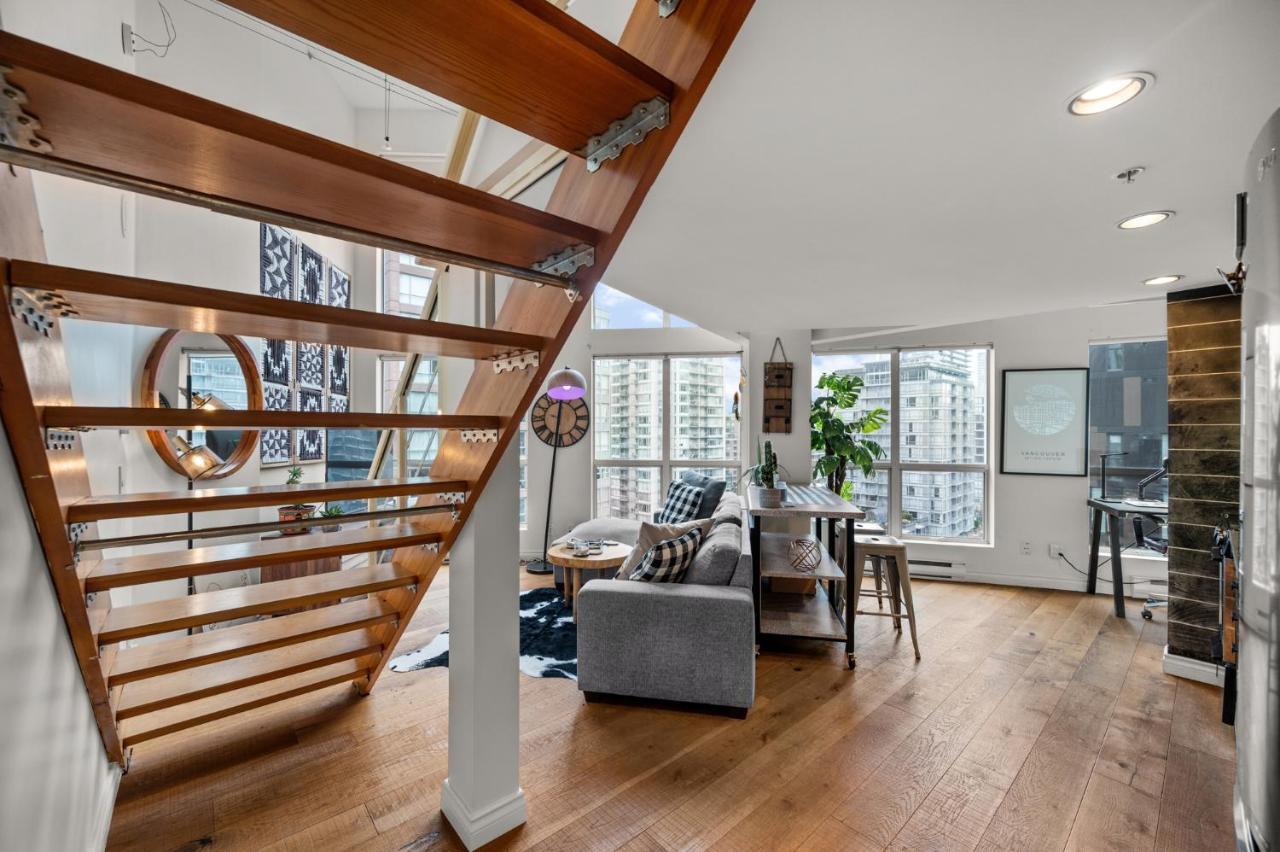 Apartament Rare Find Loft With Full Kitchen At Heart Of Downtown Vancouver Zewnętrze zdjęcie