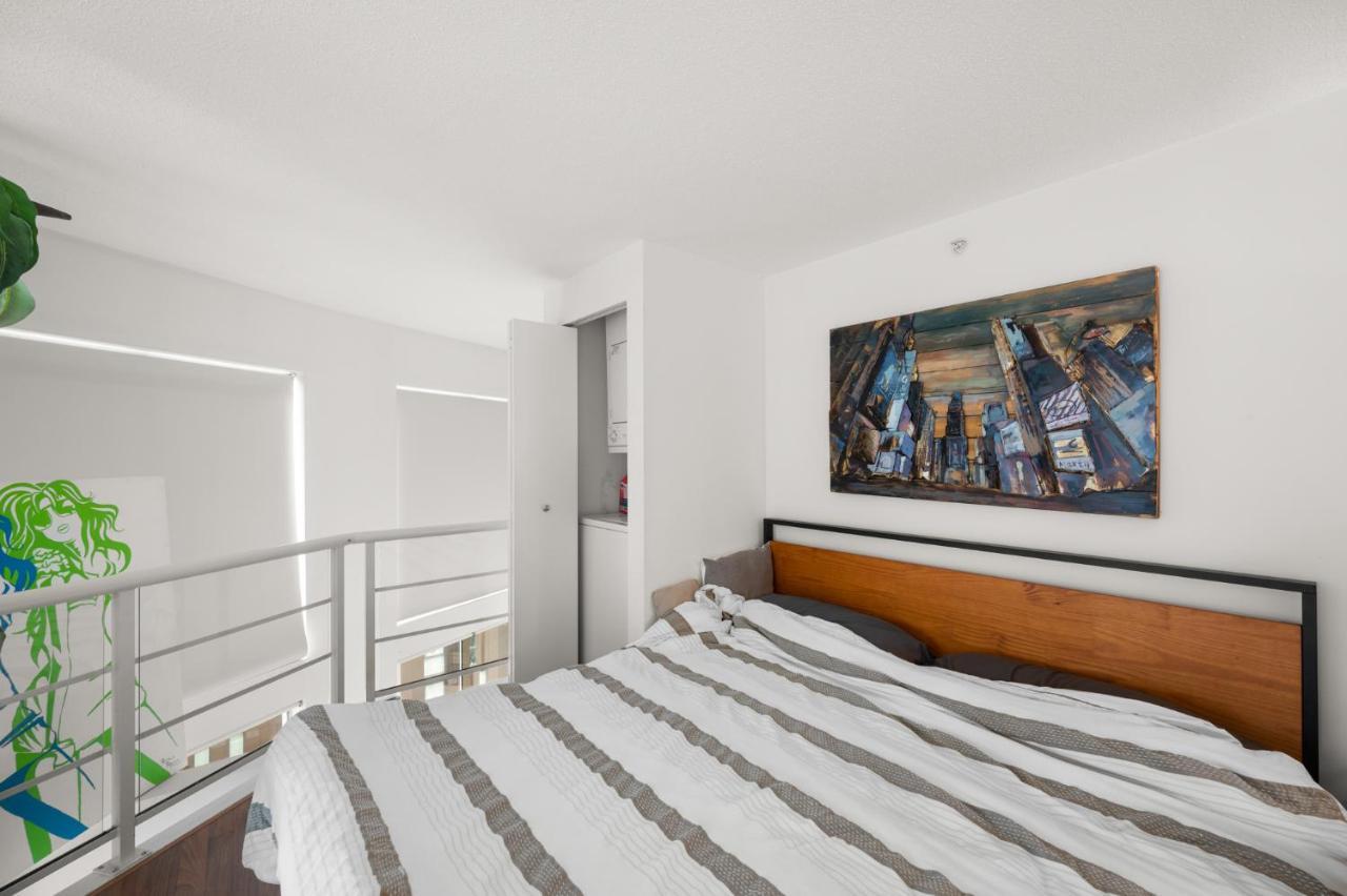Apartament Rare Find Loft With Full Kitchen At Heart Of Downtown Vancouver Zewnętrze zdjęcie
